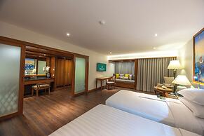 Diamond Cliff Resort & Spa, Patong Beach