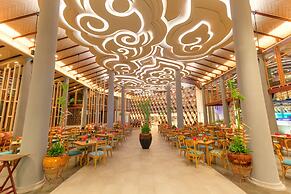 Diamond Cliff Resort & Spa, Patong Beach