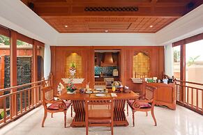 Diamond Cliff Resort & Spa, Patong Beach