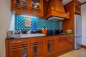 Diamond Cliff Resort & Spa, Patong Beach