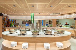 Diamond Cliff Resort & Spa, Patong Beach