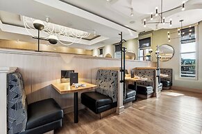 Sandman Hotel Calgary Airport