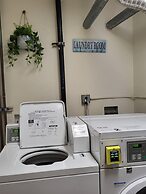 Cortona Inn & Suites Anaheim Resort