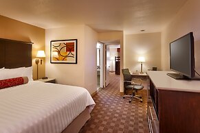 Cortona Inn & Suites Anaheim Resort