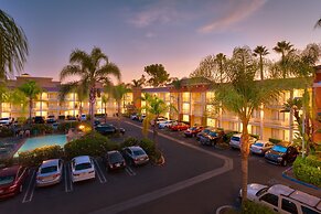 Cortona Inn & Suites Anaheim Resort