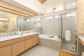 The Islands at Mauna Lani - CoralTree Residence Collection