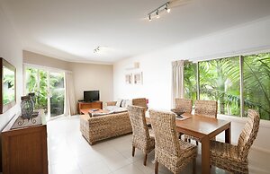 BreakFree Aanuka Beach Resort