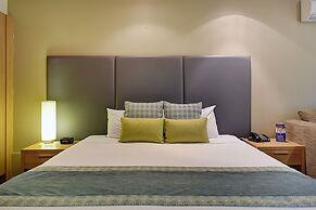 BreakFree Aanuka Beach Resort