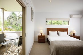 BreakFree Aanuka Beach Resort