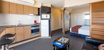 Broadbeach Savannah Hotel & Resort