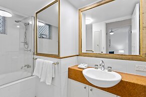 ULTIQA Burleigh Mediterranean Resort