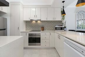 ULTIQA Burleigh Mediterranean Resort