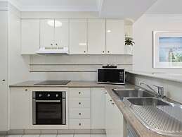 ULTIQA Burleigh Mediterranean Resort