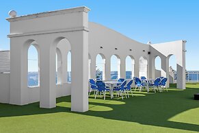 ULTIQA Burleigh Mediterranean Resort