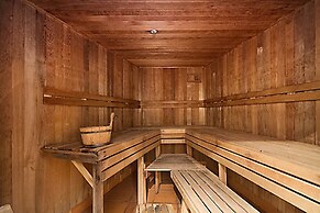 ULTIQA Burleigh Mediterranean Resort