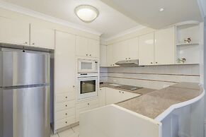 ULTIQA Burleigh Mediterranean Resort