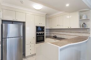 ULTIQA Burleigh Mediterranean Resort