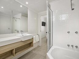 Mantra PortSea