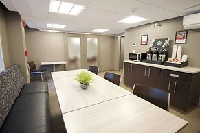 Coast Calgary Downtown Hotel & Suites by APA