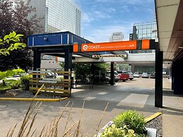 Coast Calgary Downtown Hotel & Suites by APA