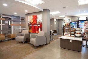 Coast Calgary Downtown Hotel & Suites by APA