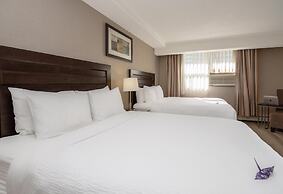 Coast Calgary Downtown Hotel & Suites by APA
