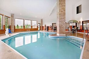 Best Western Plus Howe Inn