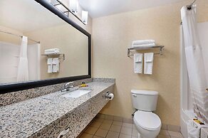 Best Western Plus Howe Inn