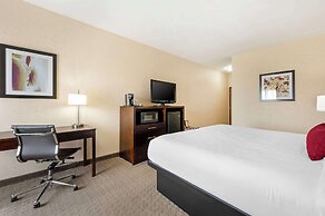 Best Western Plus Howe Inn