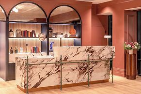 Pennyweight Hotel Boston, Curio Collection by Hilton