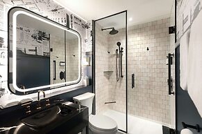 Pennyweight Hotel Boston, Curio Collection by Hilton