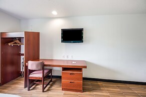 Americas Best Value Inn & Suites Brunswick