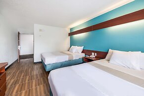 Americas Best Value Inn & Suites Brunswick