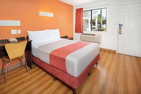Motel 6 Arcadia, CA - Los Angeles - Pasadena Area