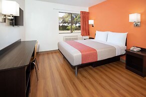 Motel 6 Arcadia, CA - Los Angeles - Pasadena Area