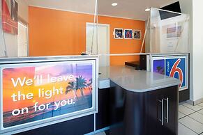 Motel 6 Arcadia, CA - Los Angeles - Pasadena Area