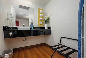 Motel 6 Carlsbad, CA Beach