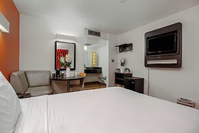 Motel 6 Carlsbad, CA Beach