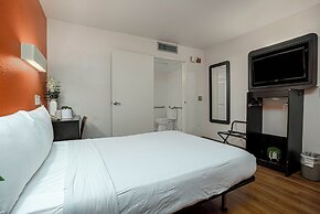 Motel 6 Carlsbad, CA Beach