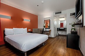 Motel 6 Carlsbad, CA Beach