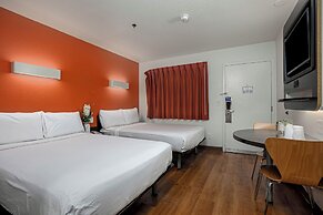 Motel 6 Carlsbad, CA Beach