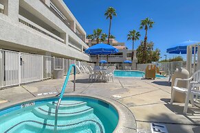 Motel 6 Palm Springs, CA - Downtown