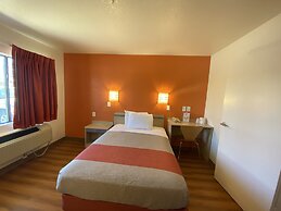 Motel 6 Flagstaff, AZ - West - Woodland Village