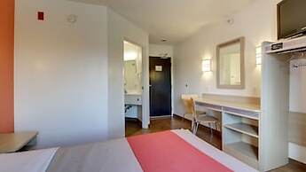 Motel 6 Springfield, IL