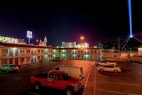 Motel 6 Las Vegas, NV – I-15 Stadium