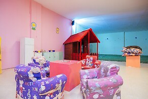 Golden Beach Resort And Spa