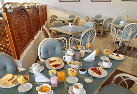 Golden Beach Resort And Spa