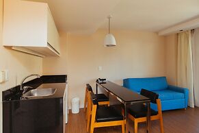 Golden Beach Resort And Spa