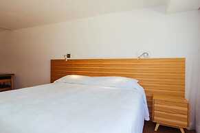 Golden Beach Resort And Spa