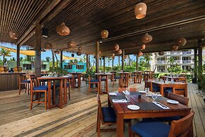 Alexandra Resort - All-Inclusive